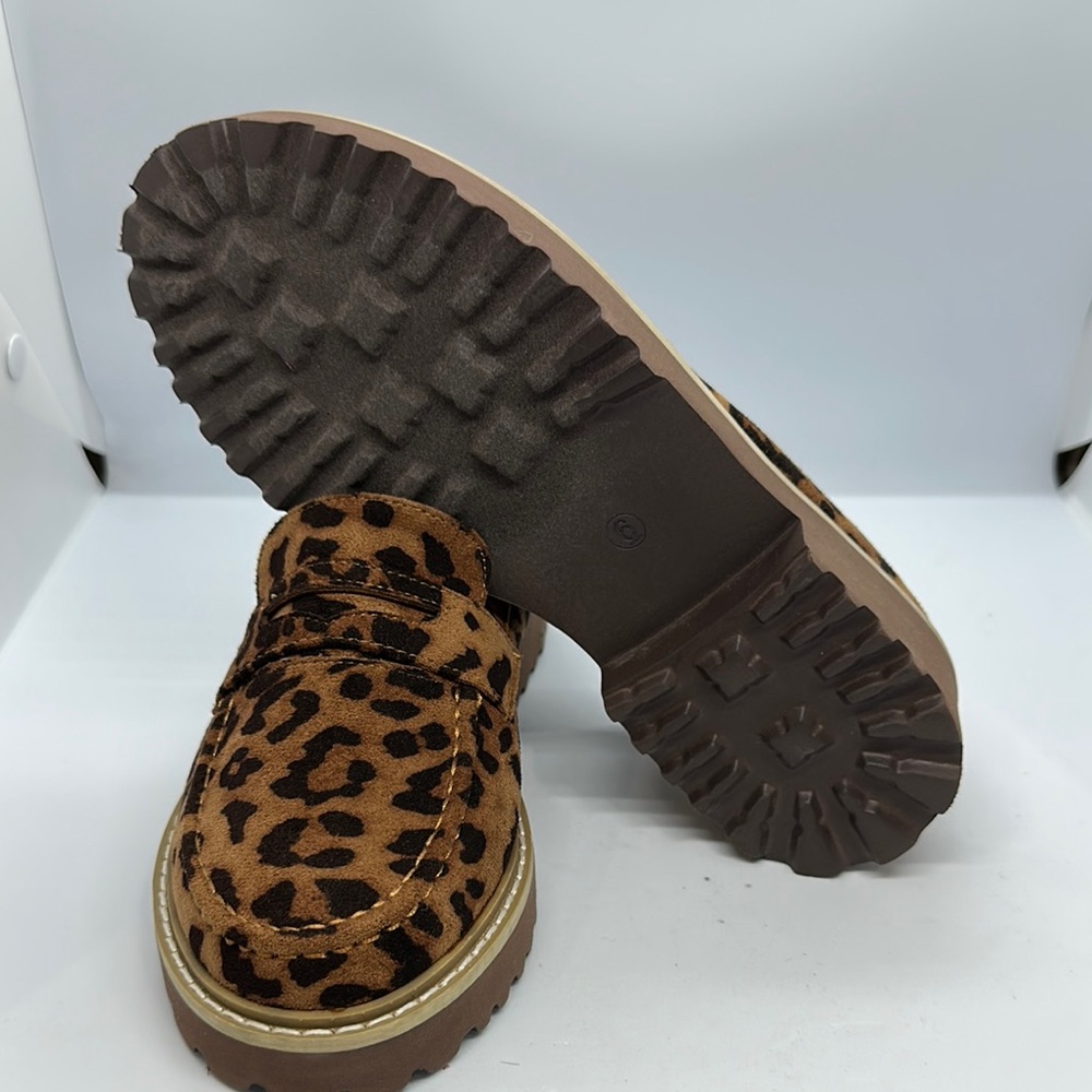 NWT Hey girls Leopard Print Loafers women’s Size 6 - Picture 8 of 9